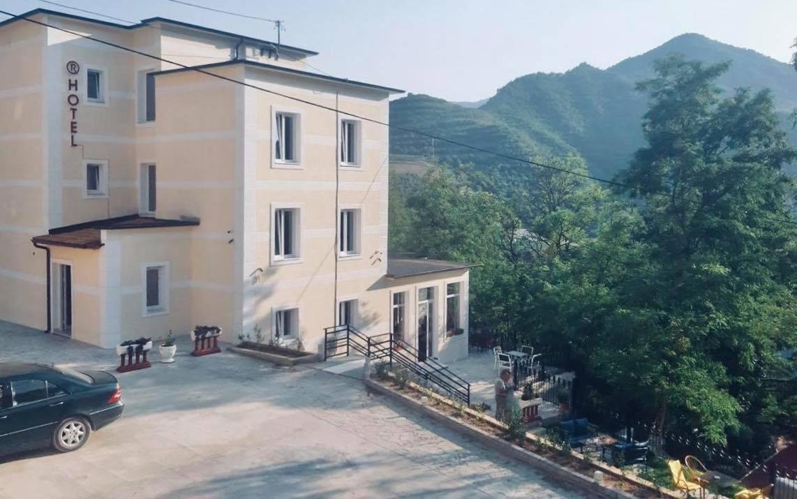 R Hotel Zhaban Εξωτερικό φωτογραφία