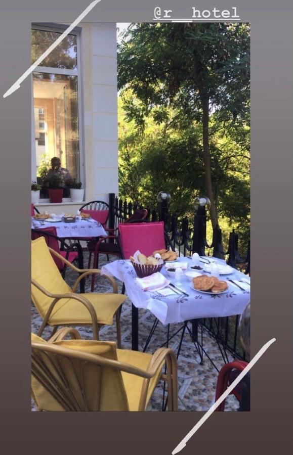 R Hotel Zhaban Εξωτερικό φωτογραφία